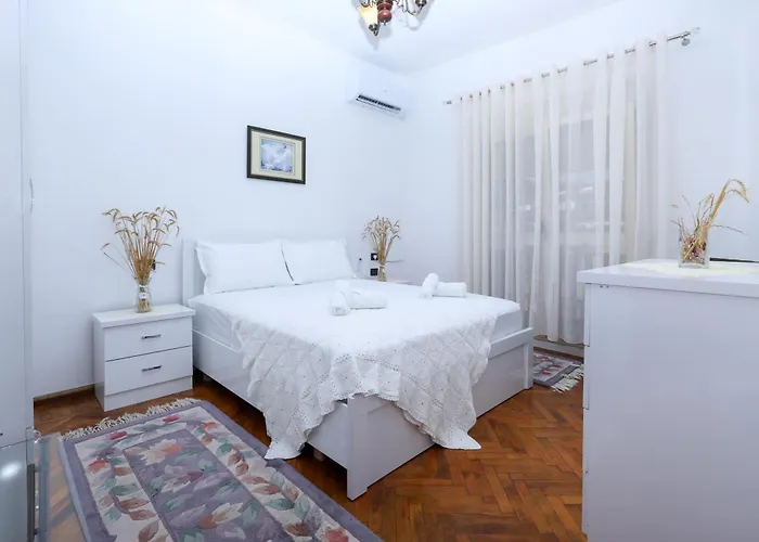Апартаменты The Cozy 2 *